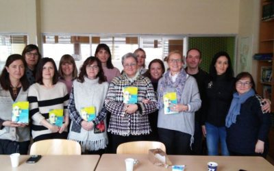 La escritora Pilar Aguarón Ezpeleta visita el centro