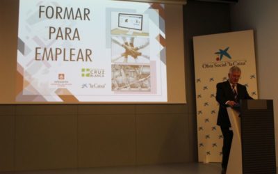 Entrega de diplomas a los participantes del proyecto “Formar para emplear”