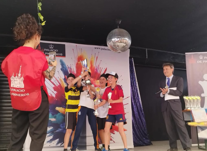 Éxito en la Supercopa de Ajedrez de Zaragoza: ¡Primer premio por equipos y tercer puesto individual sub12