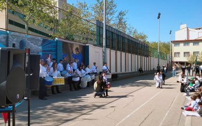 El espíritu cofrade llena el patio del colegio en una emotiva actividad de Semana Santa
